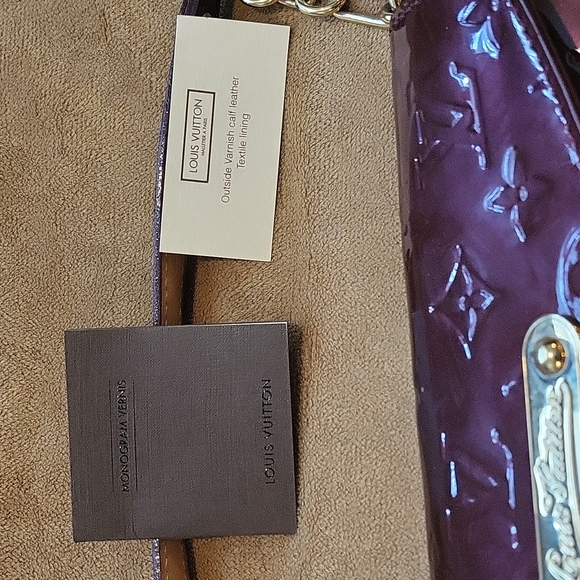 Louis Vuitton Eva Monogram Purple Patent Leather Clutch (Authentic) - Picture 5 of 7